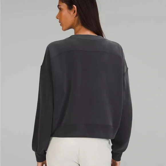 NWT Lululemon Perfectly Oversized Cropped Crew Softstreme Womens Black - Picture 2 of 4